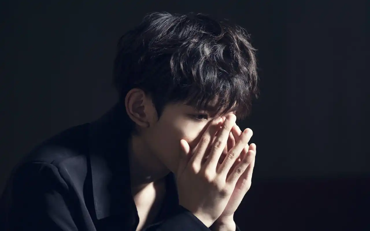 王源最新mv帅气图片桌面壁纸高清大图预览1920x1200_大陆明星下载_美