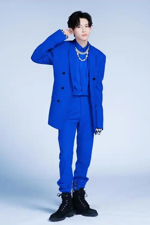 小鬼王琳凯跨界歌王