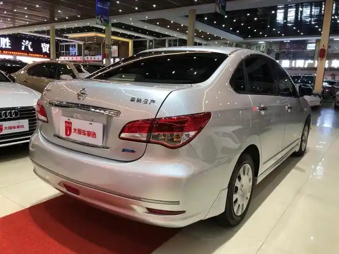 轩逸经典款(轩逸经典款和新款区别)