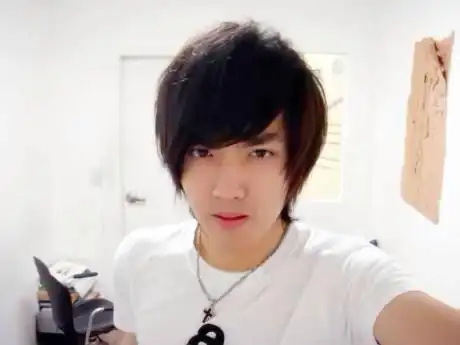 图吴亦凡出道前照片似杀马特扒吴亦凡出道前的不凡经历