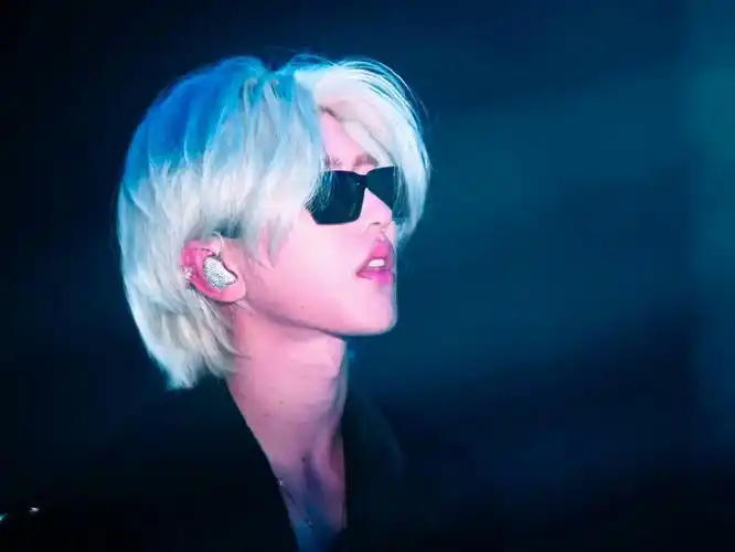 蔡徐坤一开口就有那味儿