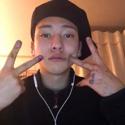 120张男生真人头像图片