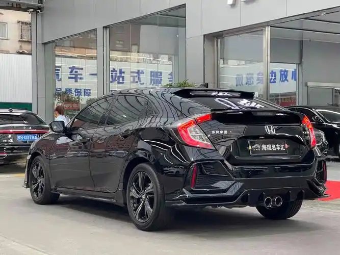 本田 思域  2021款 hatchback 220turbo cvt潮酷控图片