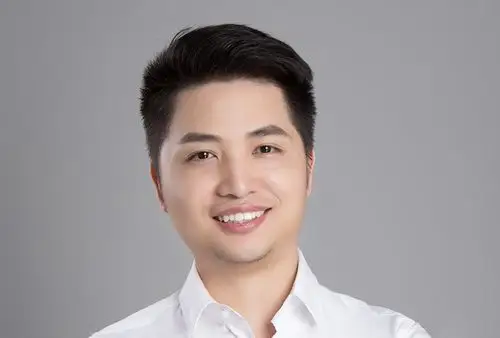 p>刘平,高级室内设计师,毕业于 a href="#" data-lemmaid="2919407">