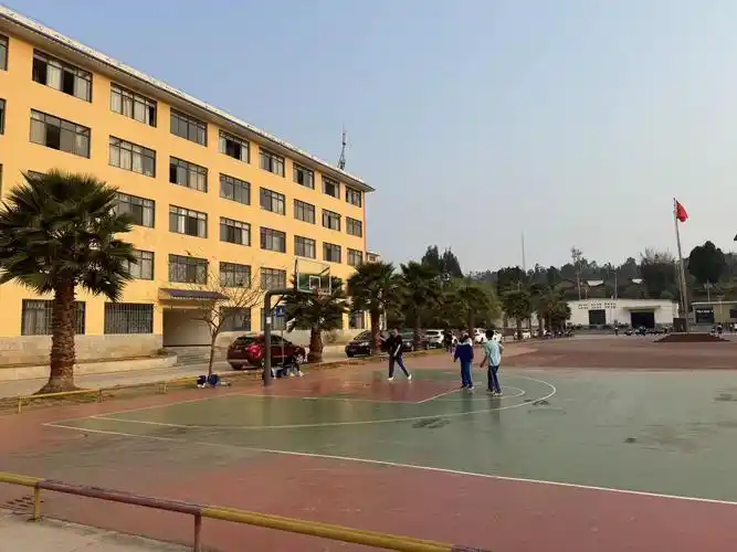 云南建水实验中学收费标准 云南省建水实验中学升学率