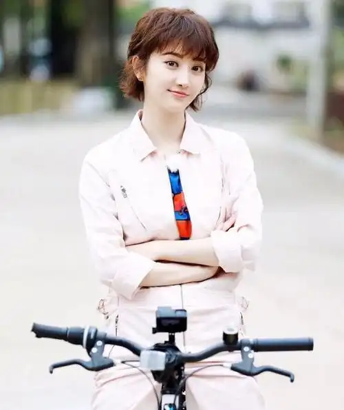 30赵丽颖褪去土味变化惊人还和冯绍峰谈恋爱原来仙女烫才是变美秘诀