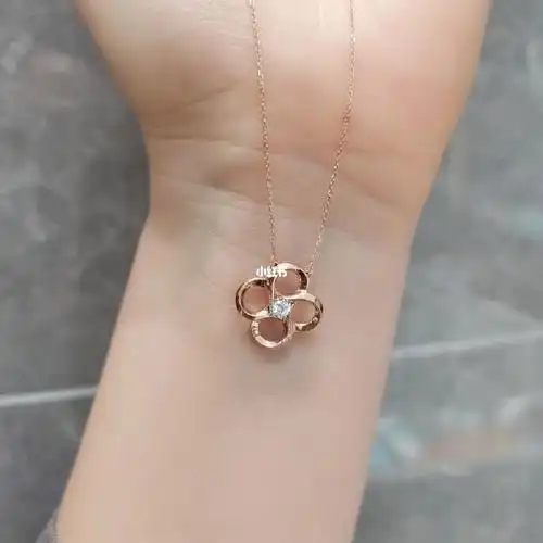 周大福青春88钻石项链