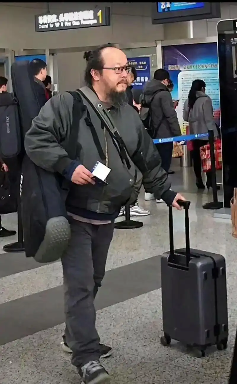 窦唯与张良故事 - 抖音