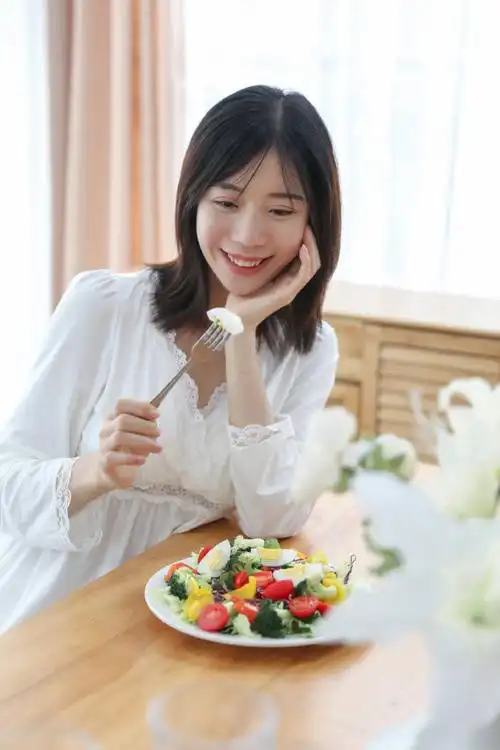 水果,还要有鸡蛋哦,鸡蛋可以很好的补充蛋白质