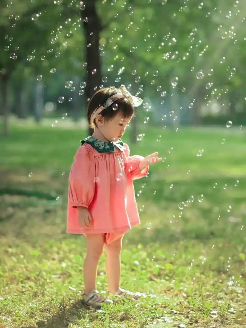 留着这个夏天.北京约拍  #儿童摄影 #草坪拍照 #外景拍摄 - 抖音