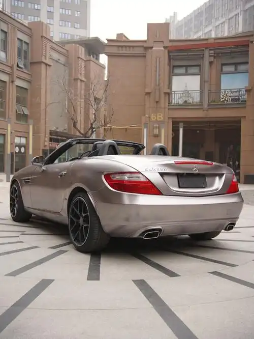 郑州租车丨￥8805一天的奔驰双门敞篷跑车