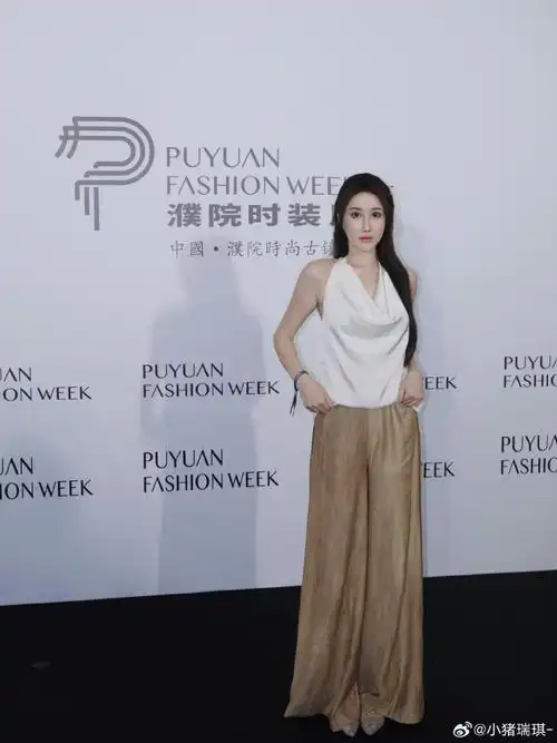 明星大咖董又霖|蔡卓宜|陈法蓉|孟广美痞幼|方圆|徐滨|尼莫-第一次在