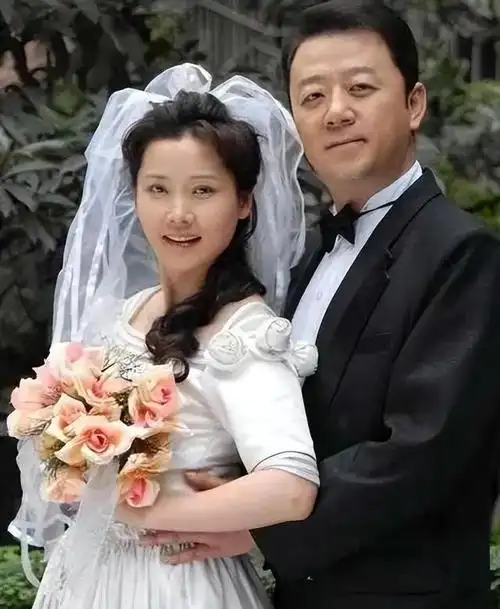 纪实何赛飞和丈夫丁克10年愁坏婆婆35岁高龄产子全家乐开怀
