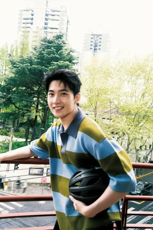 杨洋  9499 9499    复制文案评论本条微博(可根据个人需求