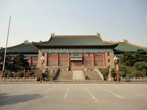 民国旧上海市政府大楼