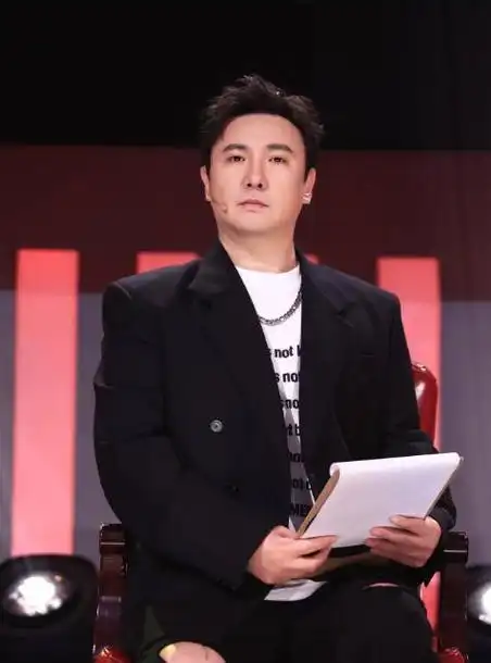 沈腾:曾经的我是军艺校草,现在的我是圈内著名谐星,长在笑点上