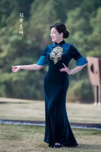 旗袍风韵——常州溧阳老年大学旗袍周二班活动掠影 - 美篇