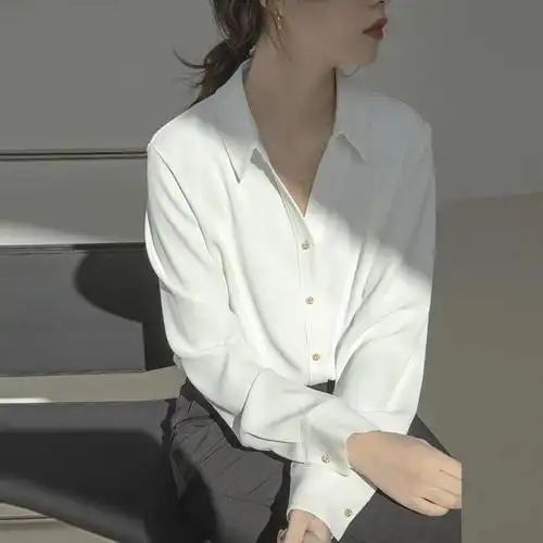 2022早春新款v领法式白衬衫士女长袖叠穿内搭pds计别致设重感磅上