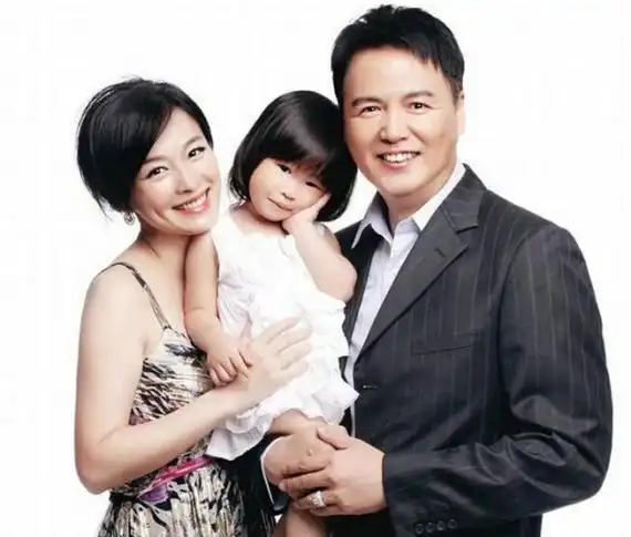 揭琼瑶男郎婚恋现状 林瑞阳弃艺从商追真爱