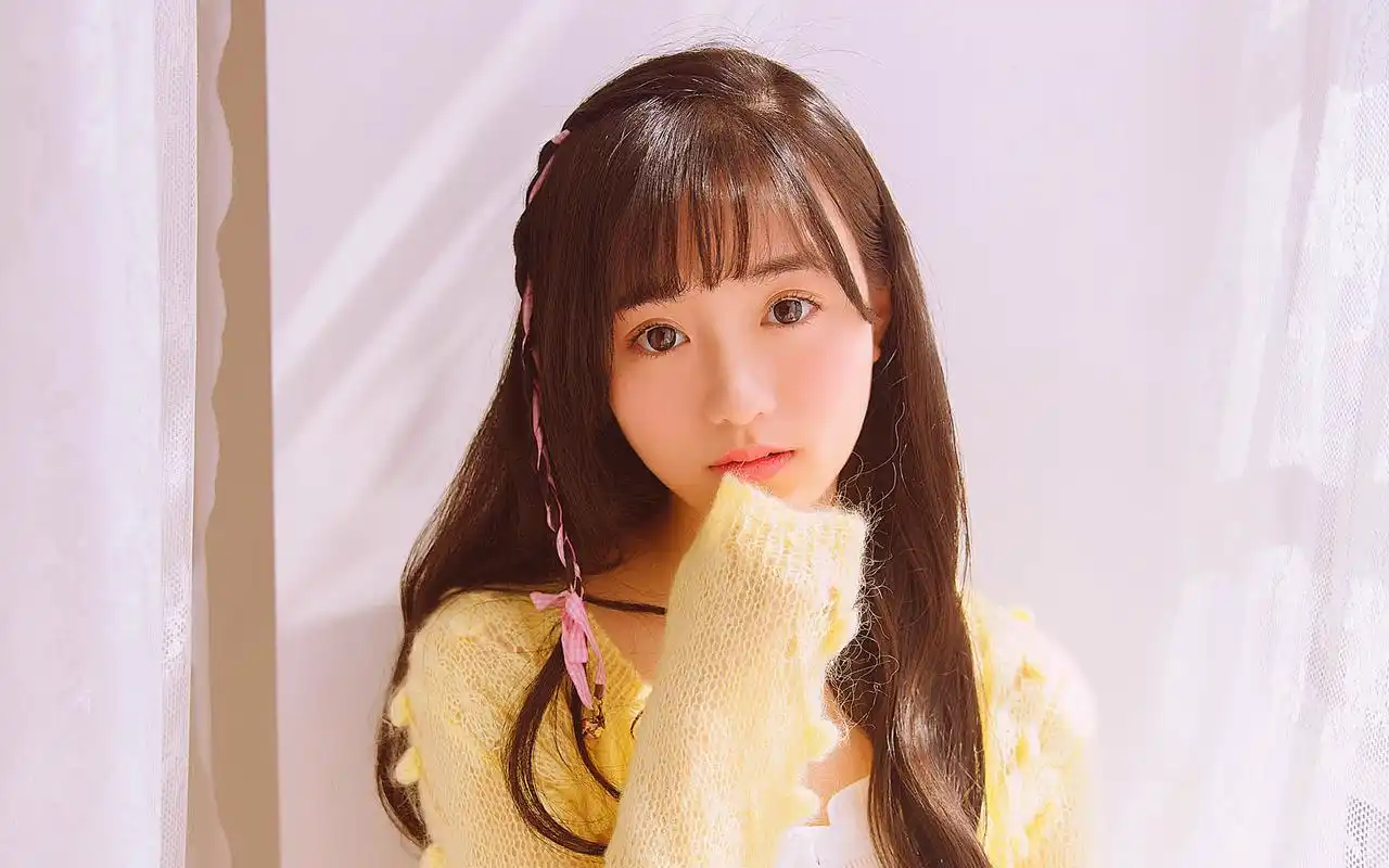 日系可爱文艺美女养眼高清桌面壁纸