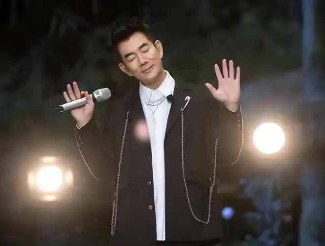 这一次,56岁的任贤齐让世界刮目相看