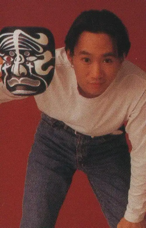 黄家驹珍贵单人照颜值和实力秒杀现在的小鲜肉