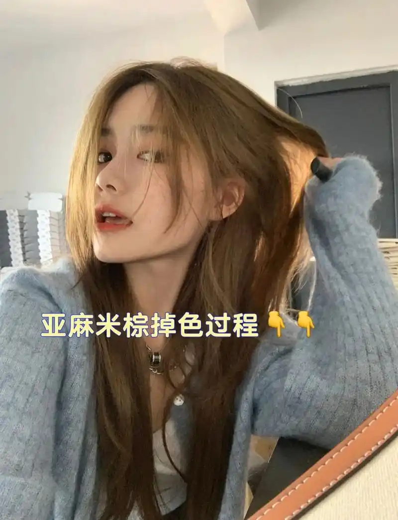 自然不会很突兀的颜色,比较适合日常淡妆或者是素颜,关键是掉色比较慢