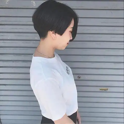 露耳短发,不用打理也好看的发型