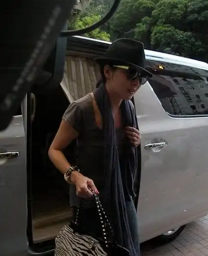 近日,刘恺威的妹妹照片曝光,刘恺威的妹妹长得青春可人