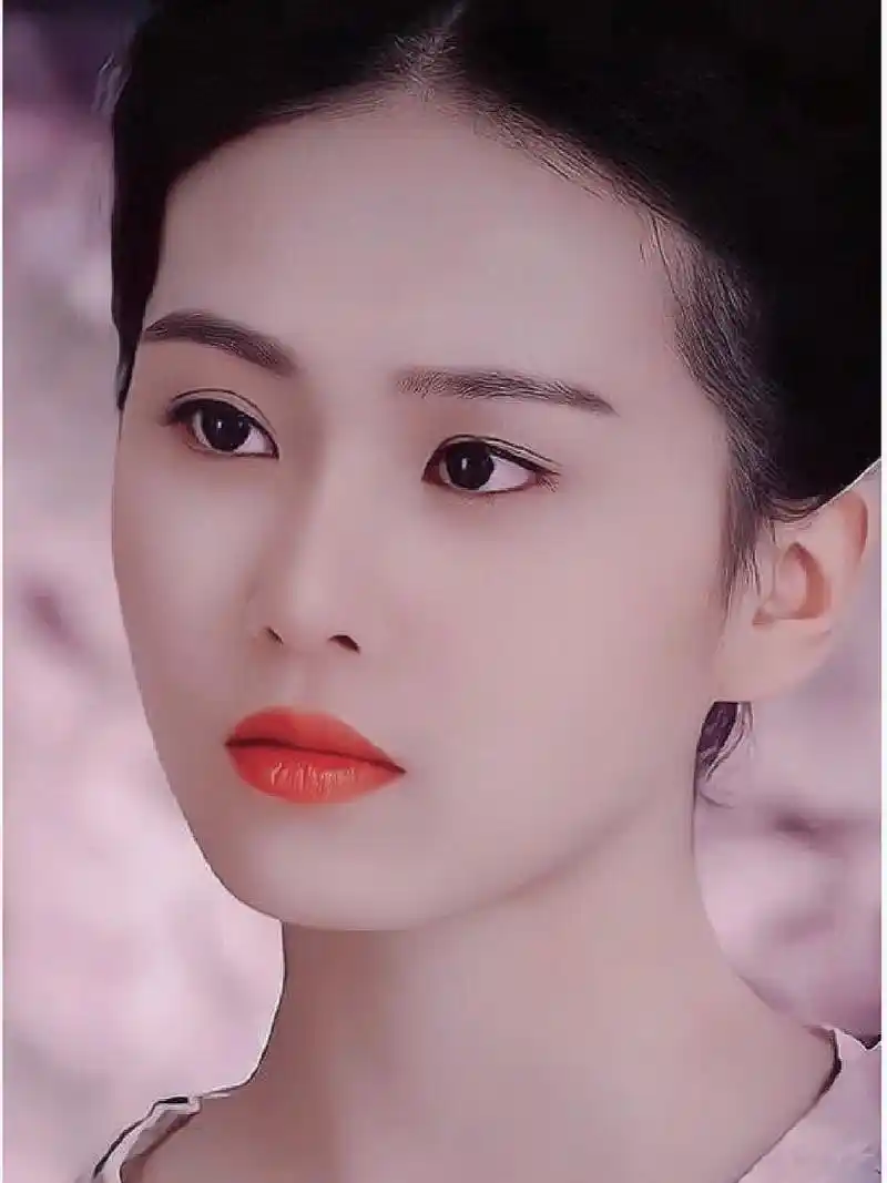 元气满满刘诗诗 《聊斋奇女子》中的刘诗诗,那时才20岁,所以样子看