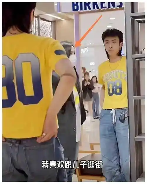 伊能静儿子吃日料秀哈利露肩,感慨美食美景,赞赏满满!_支持_审美_个性