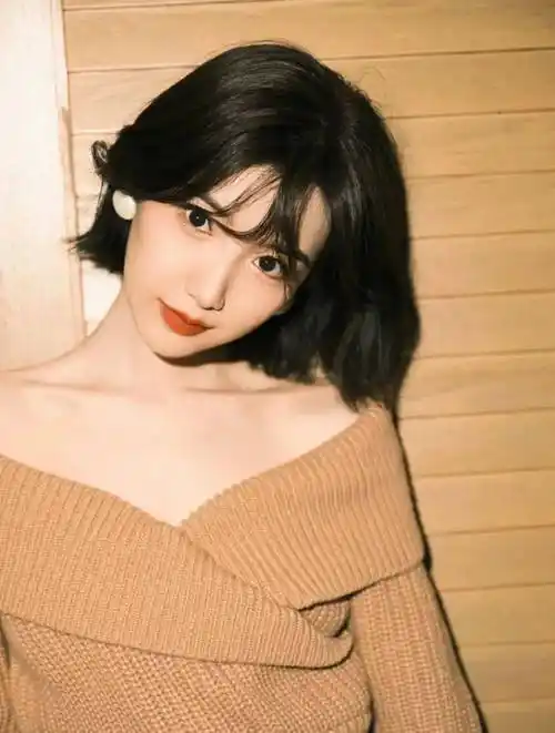 毛晓彤最新短发造型_毛晓彤_短发_造型