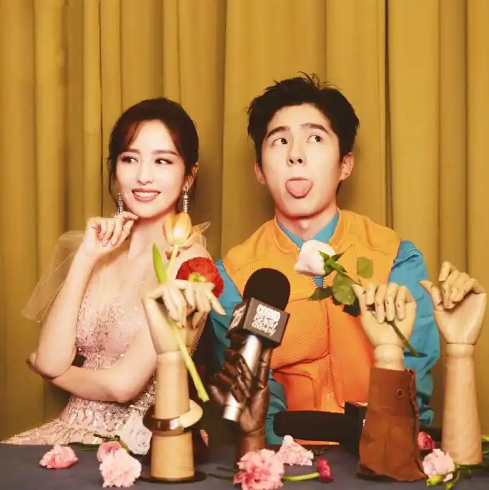 刘昊然 x 佟丽娅 神仙姐弟