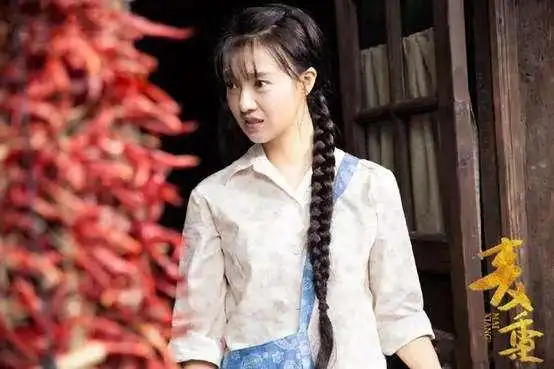 她曾是中戏校花,与孙红雷演情侣出名,如今43岁美如少女却还单身|傅晶