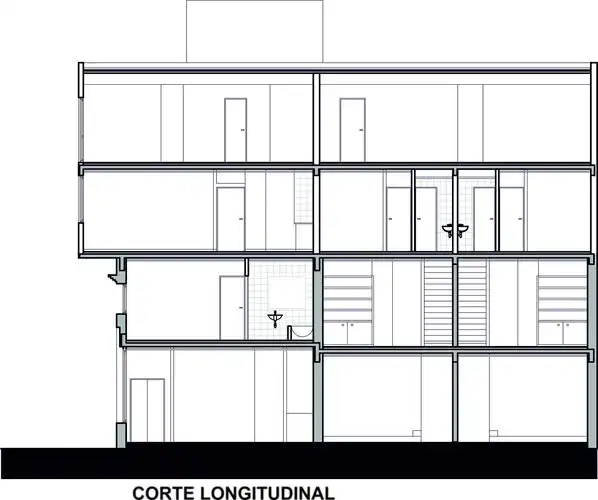 阿根廷多户家庭的住宅横剖面图