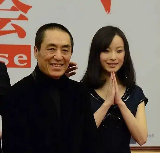 不听张艺谋劝告,倪妮大火后接连恋爱,从电影女主变成电视剧演员