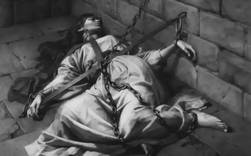 她被判处绞刑,吊了半小时却没死,最终改写了英国法律…她这一生,也是