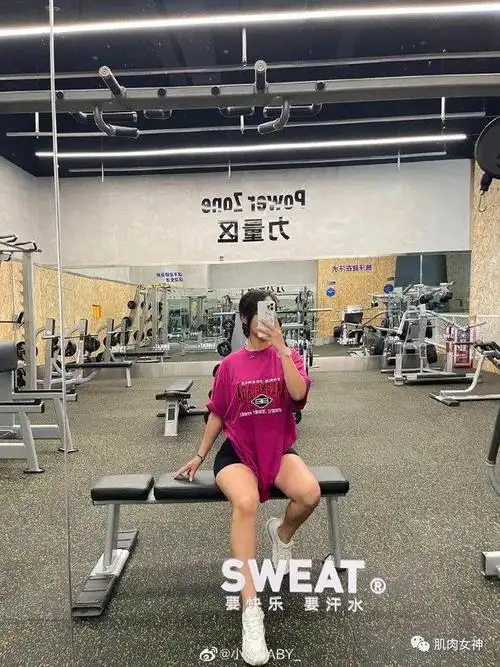 湖南辣妹上演女友跪这一跪真要命