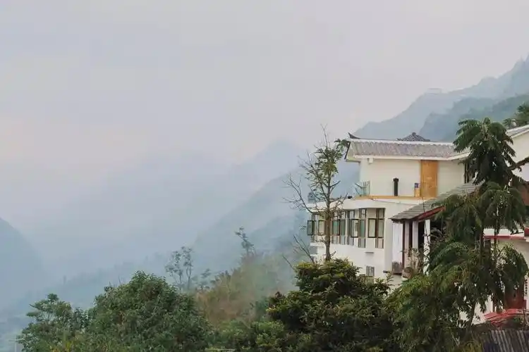 梵净山/西江苗寨旅拍/寻迹肇兴侗寨/堂安梯田徒步/小七孔湖上泛舟