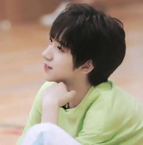 微信头像贺峻霖