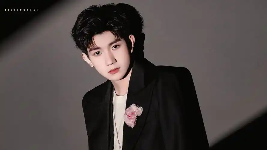 王源哥哥 - 堆糖,美图壁纸兴趣社区