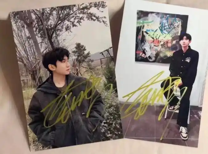 王源亲笔签名照