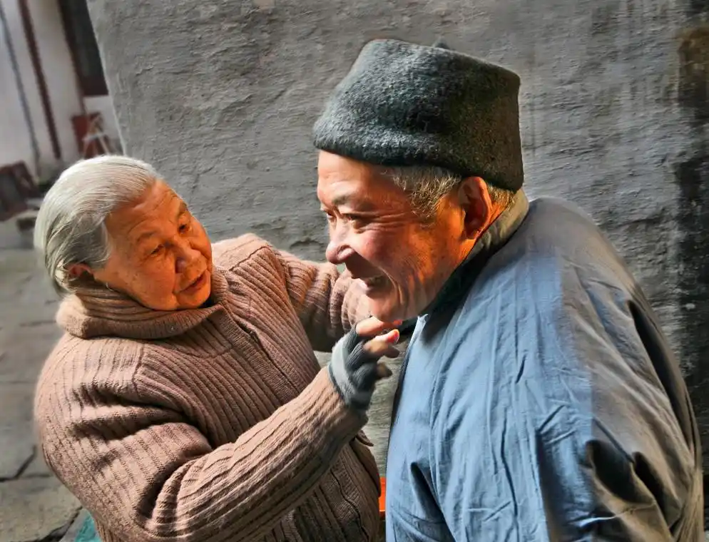 【转载】相濡以沫老夫妻【图】