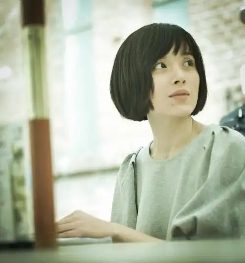 靳东老婆李佳个人简历东靳东老婆李佳个人简历年龄