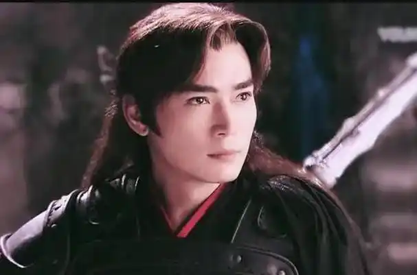 焦恩俊首度挑战古装剧《江湖小子》,虽然饰演萧逸龙的戏份不及张卫健