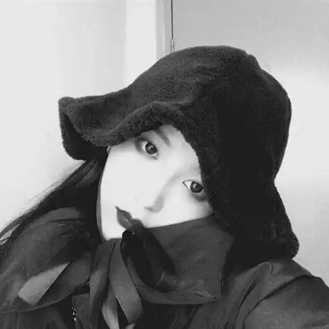 黑白酷酷的女生头像