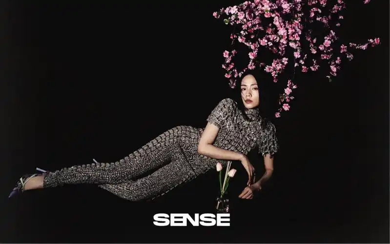 【刘惜君】《sense封面人物》六月刊 奇幻色彩光影大片