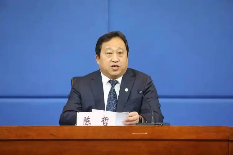 黑龙江省委宣传部副部长,省文化和旅游厅厅长陈哲介绍相关情况.