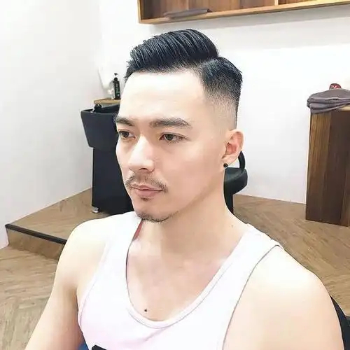 四十岁成熟男士这样剪发型帅气有型