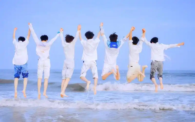 时代少年团少年感山城少年永远热烈